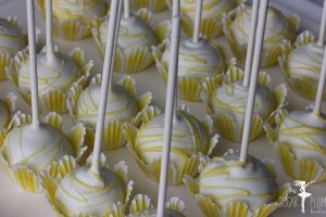 Peanut Butter Banana Cake Pops